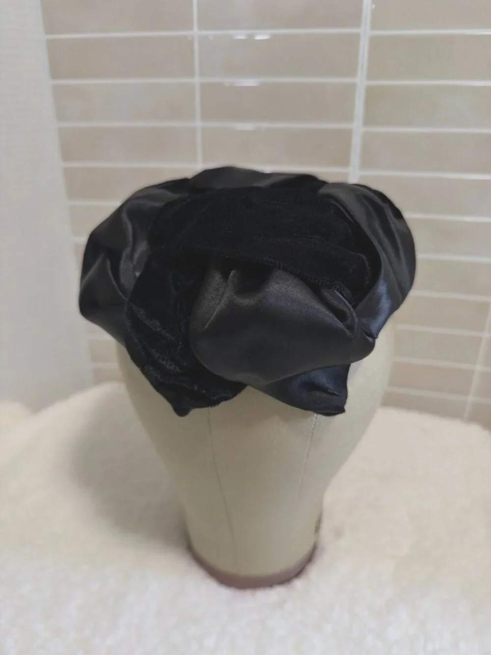 Vintage Union Made USA Black Velvet Woman’s Hat Bonnet Style BI 588620 RUSH